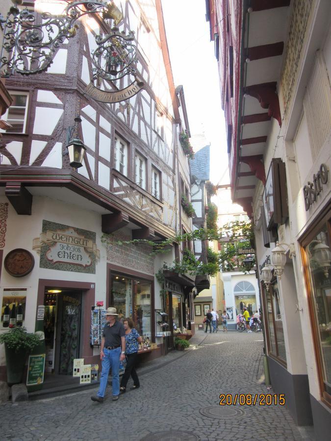 Ferienwohnung "Edeltrud Deluxe Moselblick" 贝恩卡斯特尔-屈斯 外观 照片