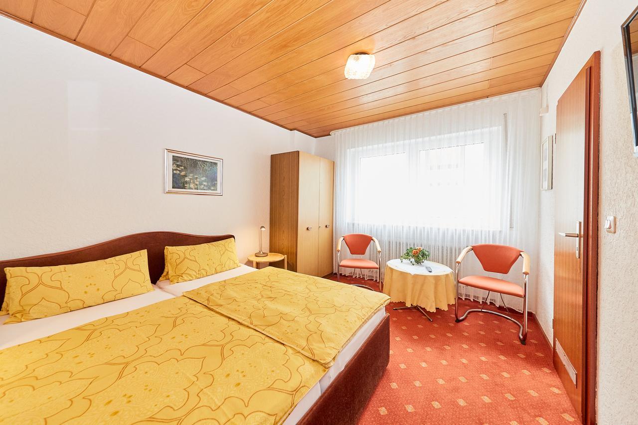 Ferienwohnung "Edeltrud Deluxe Moselblick" 贝恩卡斯特尔-屈斯 外观 照片